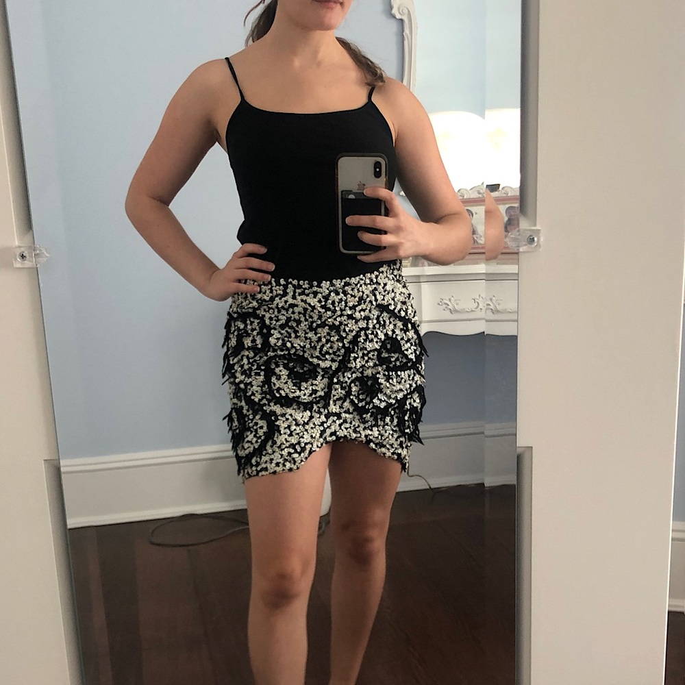 Aje AU size 6 Sequin Skirt, black and white